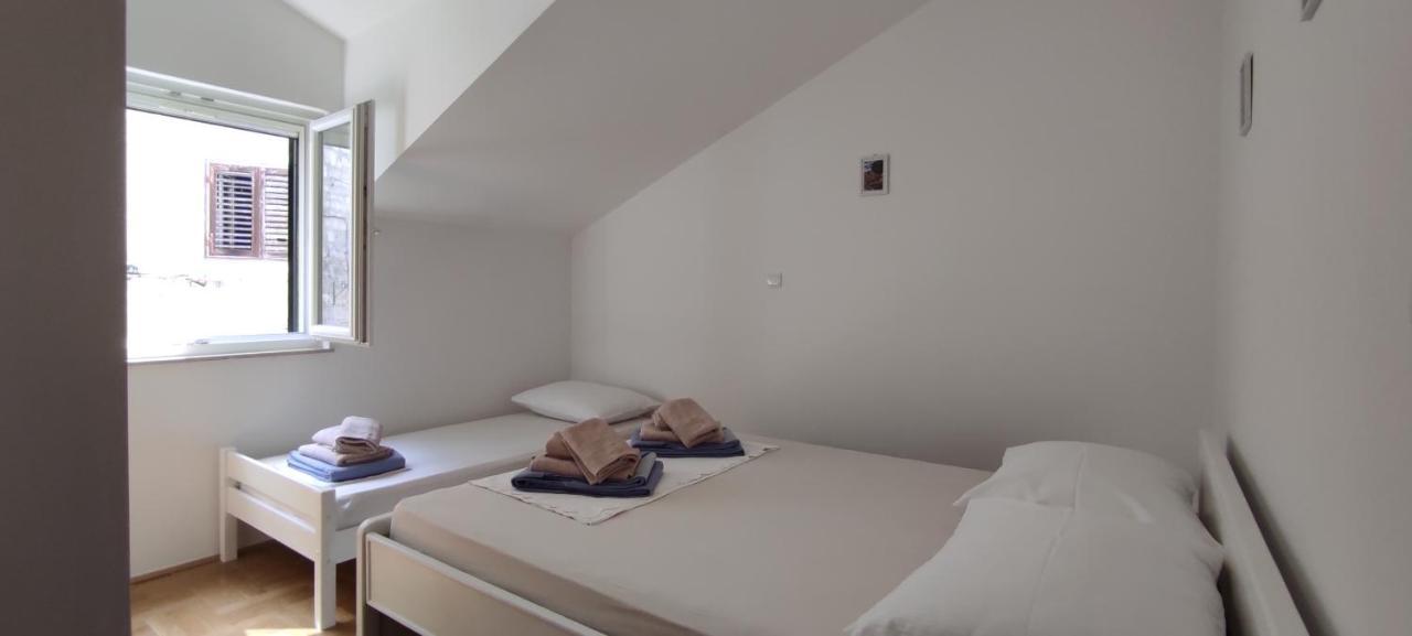 Luxury City Centre Apartment With Stunning View Omiš Екстериор снимка