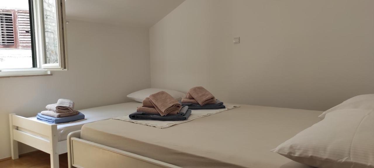 Luxury City Centre Apartment With Stunning View Omiš Екстериор снимка
