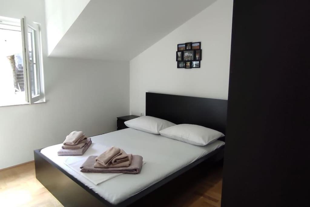Luxury City Centre Apartment With Stunning View Omiš Екстериор снимка