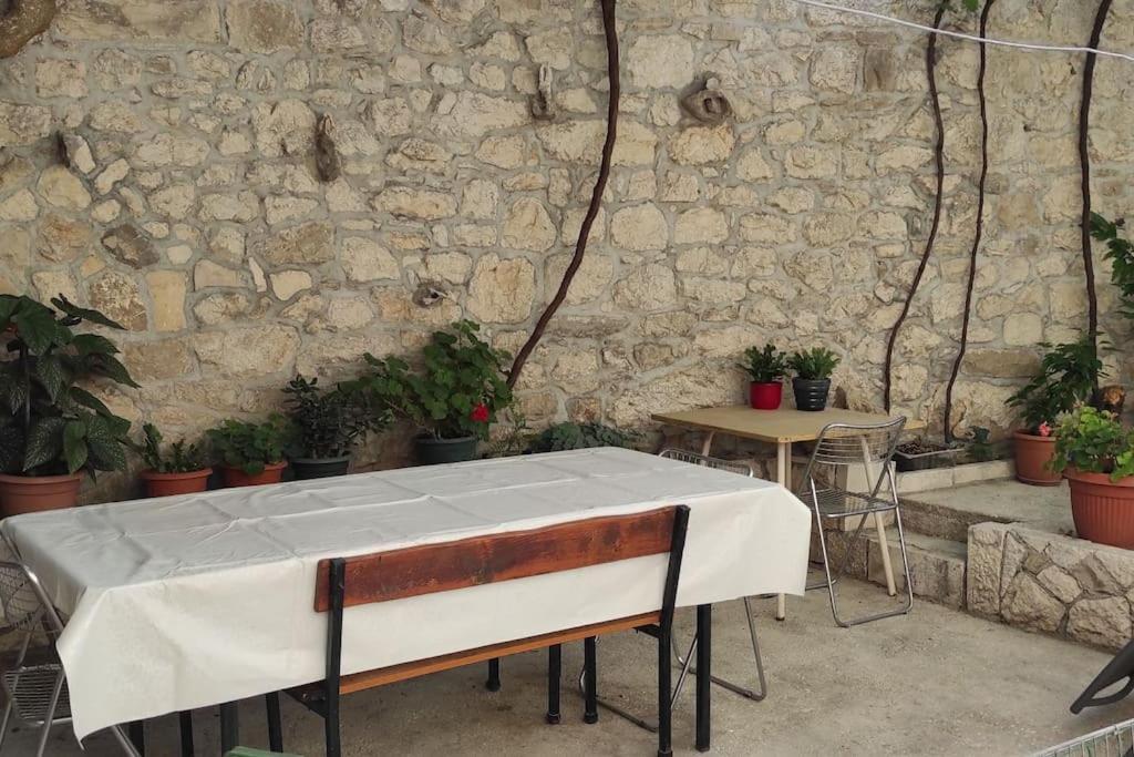 Luxury City Centre Apartment With Stunning View Omiš Екстериор снимка