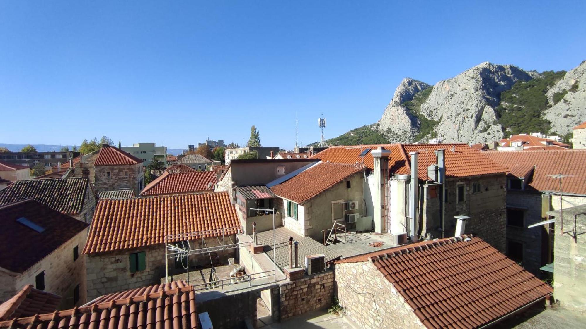 Luxury City Centre Apartment With Stunning View Omiš Екстериор снимка