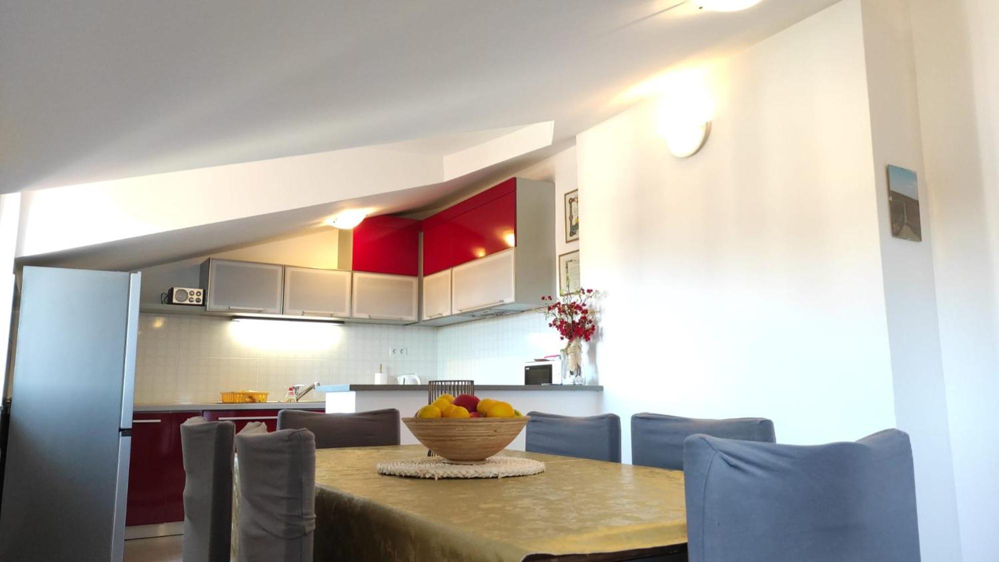 Luxury City Centre Apartment With Stunning View Omiš Екстериор снимка