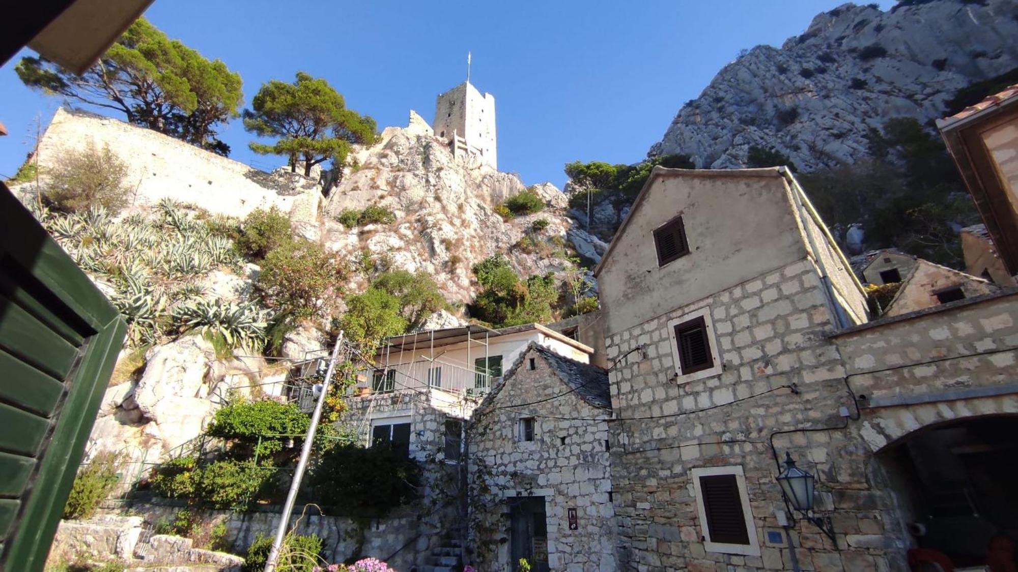 Luxury City Centre Apartment With Stunning View Omiš Екстериор снимка